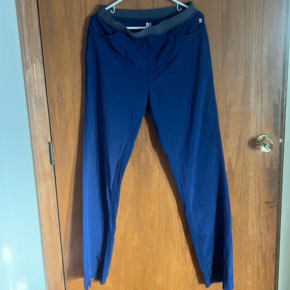Like new Infiniti, navy scrub pants - Picture 1 of 5